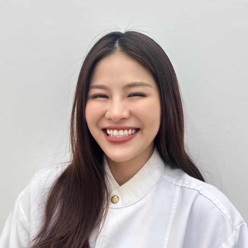 Dr. Manita — ทพญ.มาณิตา โพธิ์อำพร